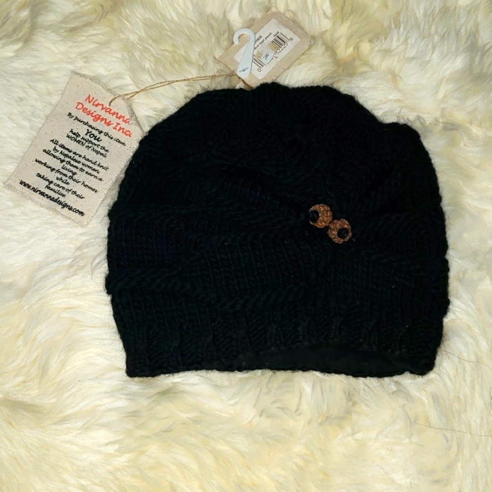 NWT Black Beanie